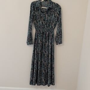Papillone Green Printed Long-Sleeve Maxi Dress -Size S/M